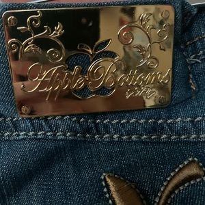 apple bottom jeans!!!